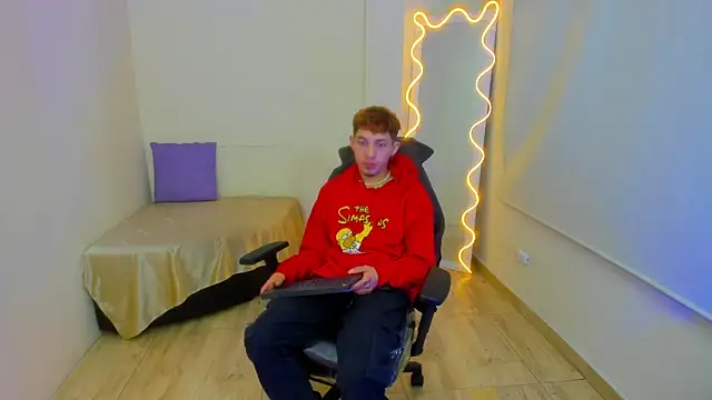 Axel tay online show from 10/28/25, 03:32