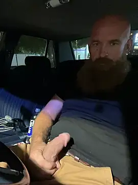 Snapshot of 32XRedBeard chatting on 03/11/25, 02:54 32XRedBeard online show from 03/11/25, 02:54