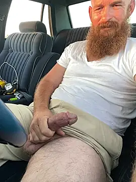 Snapshot of 32XRedBeard chatting on 03/15/25, 11:51 32XRedBeard online show from 03/15/25, 11:51