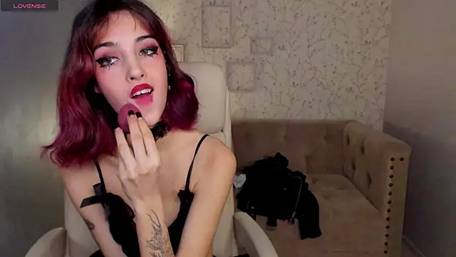 Snapshot of Ink__pleasure chatting on 01/24/25, 07:07 Ink pleasure online show from 01/24/25, 07:07