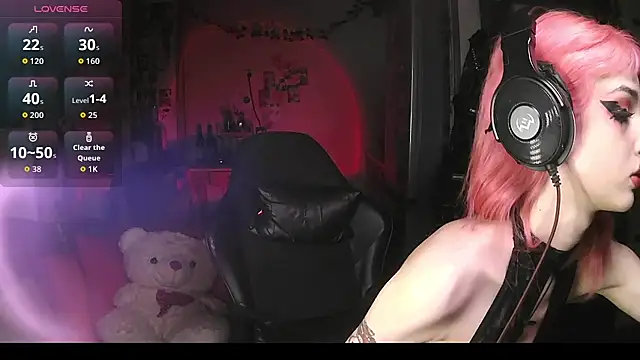 Snapshot of Ink__pleasure chatting on 10/15/25, 12:55 Ink pleasure online show from 10/15/25, 12:55