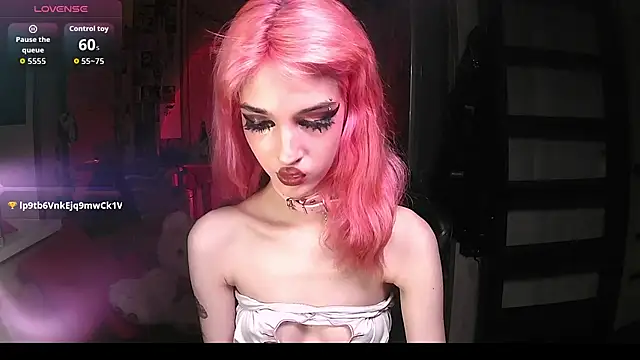 Snapshot of Ink__pleasure chatting on 10/17/25, 12:25 Ink pleasure online show from 10/17/25, 12:25