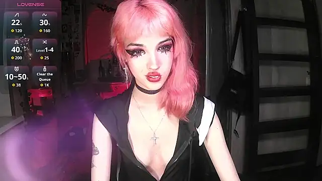 Snapshot of Ink__pleasure chatting on 10/21/25, 11:49 Ink pleasure online show from 10/21/25, 11:49