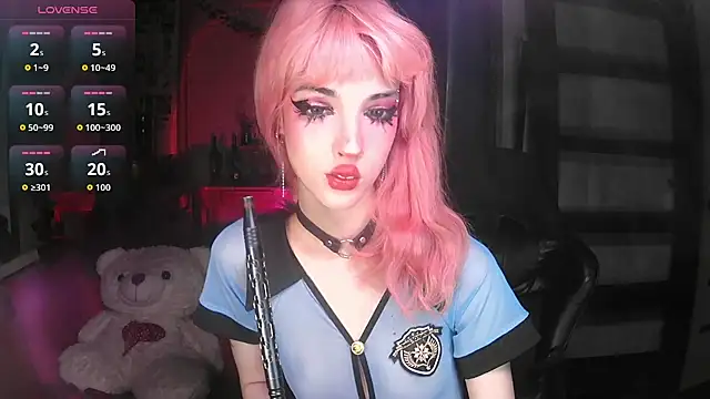 Snapshot of Ink__pleasure chatting on 10/31/25, 01:17 Ink pleasure online show from 10/31/25, 01:17