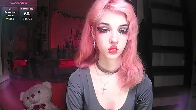 Snapshot of Ink__pleasure chatting on 11/02/25, 01:19 Ink pleasure online show from 11/02/25, 01:19