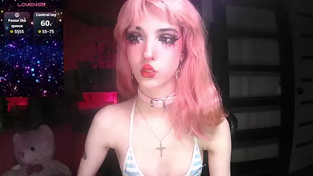 Snapshot of Ink__pleasure chatting on 11/11/25, 11:05 Ink pleasure online show from 11/11/25, 11:05