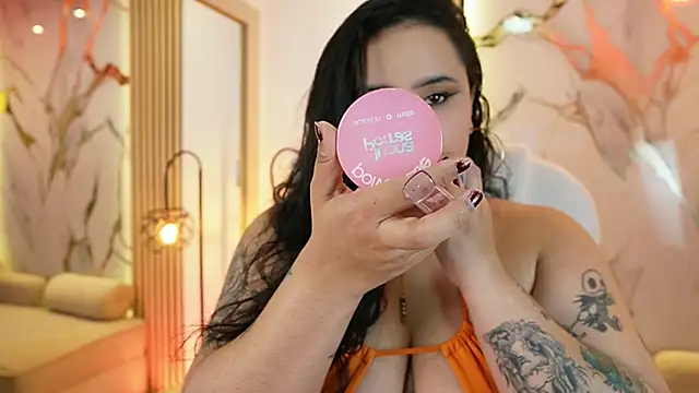 Emma Walkerr  online show from 02/07/26, 07:06