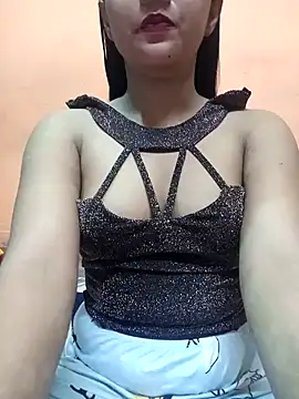 Snapshot of Eisha_20s chatting on 01/18/25, 12:47 Eisha 20s online show from 01/18/25, 12:47