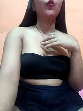 Snapshot of Eisha_20s chatting on 03/20/25, 11:45 Eisha 20s online show from 03/20/25, 11:45