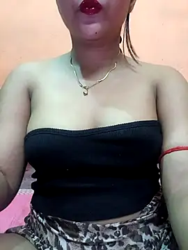 Snapshot of Eisha_20s chatting on 09/22/25, 10:23 Eisha 20s online show from 09/22/25, 10:23
