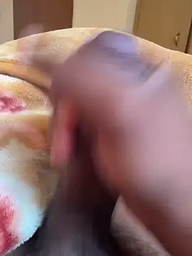 jujufoyo67 online show from 04/19/26, 10:47