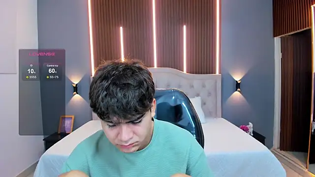 Tommy18   online show from 11/22/25, 03:38