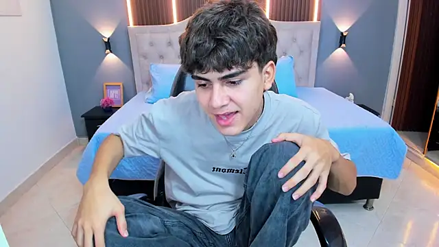 Tommy18   online show from 04/23/26, 03:41