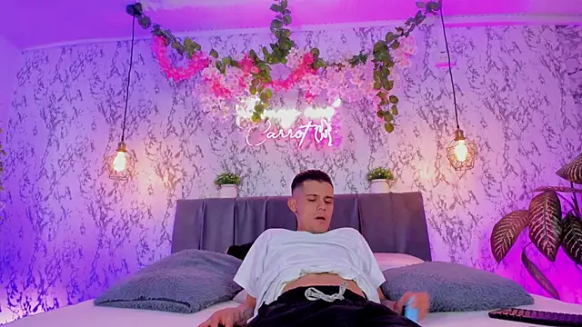 Bonny and carrot online show from 03/19/26, 07:07