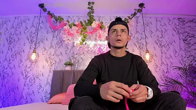 Bonny and carrot online show from 04/13/26, 07:08