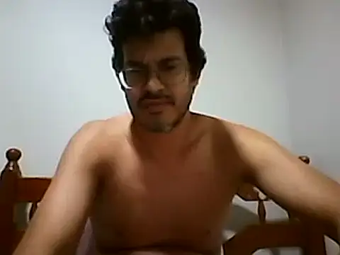 Snapshot of AgneloFly chatting on 01/09/25, 03:15 AgneloFly online show from 01/09/25, 03:15