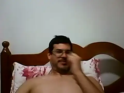 Snapshot of AgneloFly chatting on 02/03/25, 02:14 AgneloFly online show from 02/03/25, 02:14
