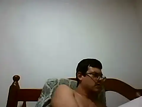 Snapshot of AgneloFly chatting on 02/12/25, 01:09 AgneloFly online show from 02/12/25, 01:09