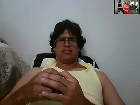Snapshot of AgneloFly chatting on 05/28/26, 03:15 AgneloFly online show from 05/28/26, 03:15