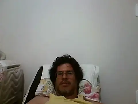 Snapshot of AgneloFly chatting on 07/14/26, 03:33 AgneloFly online show from 07/14/26, 03:33