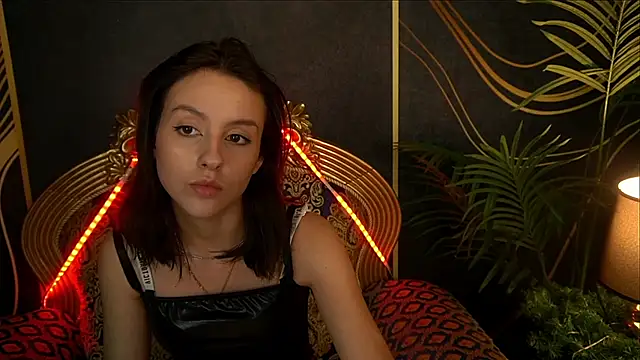 Snapshot of AnnaElys chatting on 02/05/25, 04:14 AnnaElys online show from 02/05/25, 04:14