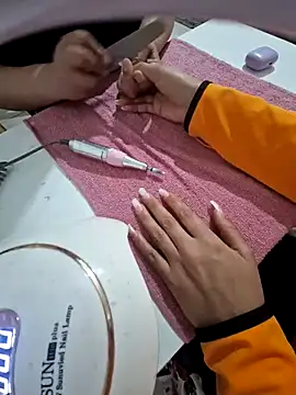 Snapshot of nonalona199999 chatting on 02/23/25, 05:07 nonalona199999 online show from 02/23/25, 05:07