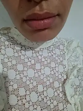 Snapshot of nonalona199999 chatting on 02/24/25, 03:02 nonalona199999 online show from 02/24/25, 03:02