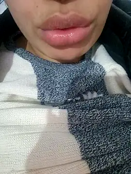 Snapshot of nonalona199999 chatting on 03/01/25, 08:31 nonalona199999 online show from 03/01/25, 08:31