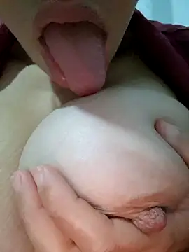 Snapshot of nonalona199999 chatting on 03/09/25, 02:39 nonalona199999 online show from 03/09/25, 02:39