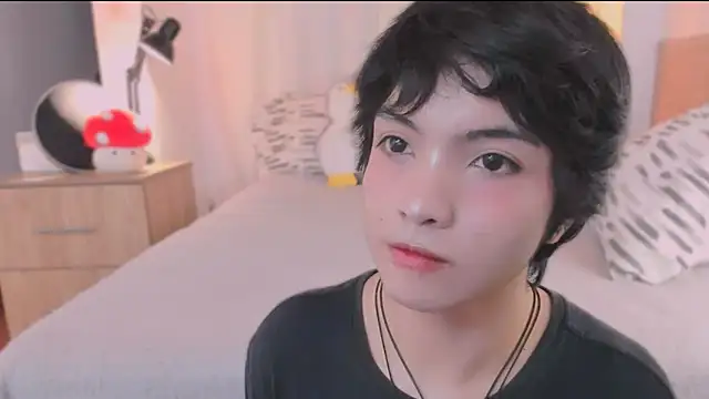 AllanYong18 online show from 03/10/26, 09:36