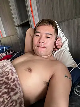 zxb757369 online show from 01/22/25, 04:13