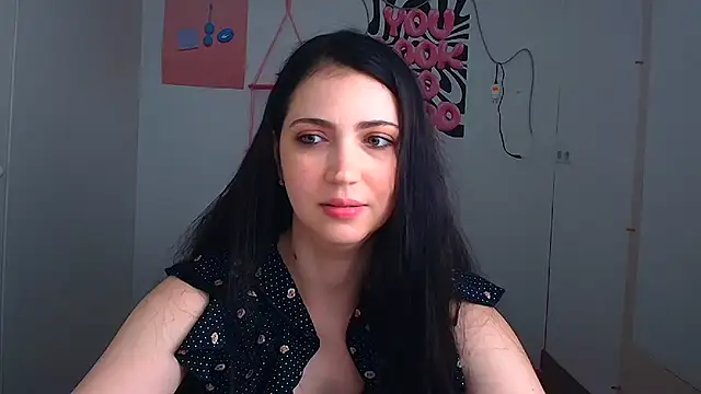 Snapshot of Amalia_amor chatting on 06/23/26, 05:38 Amalia amor online show from 06/23/26, 05:38