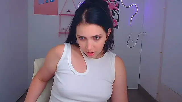 Snapshot of Amalia_amor chatting on 07/28/26, 02:13 Amalia amor online show from 07/28/26, 02:13