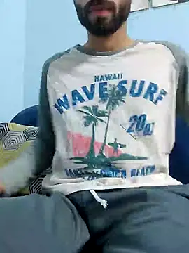 TOPMOON001 online show from 02/20/25, 12:04