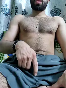 TOPMOON001 online show from 09/26/25, 08:40