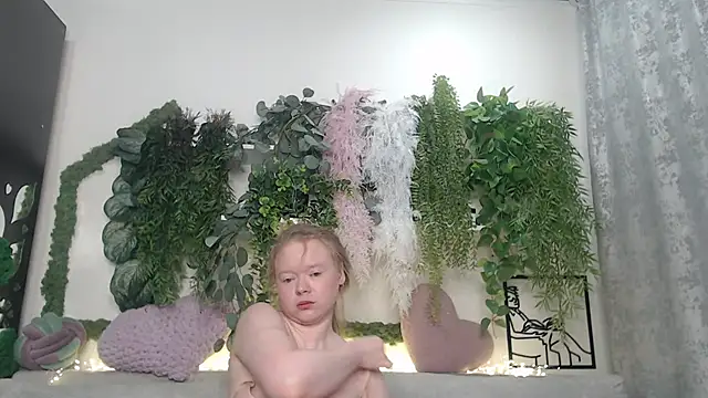 Snapshot of scyrim2 chatting on 03/16/25, 07:04 scyrim2 online show from 03/16/25, 07:04