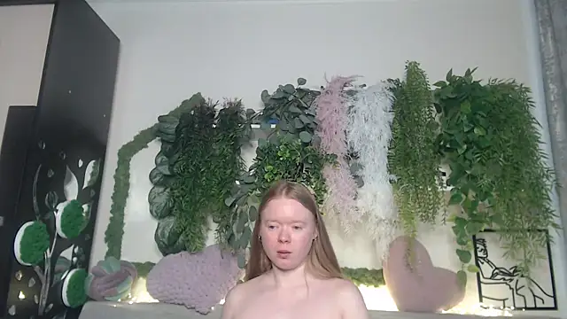 Snapshot of scyrim2 chatting on 03/18/25, 10:03 scyrim2 online show from 03/18/25, 10:03