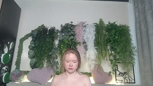 Snapshot of scyrim2 chatting on 03/22/25, 07:04 scyrim2 online show from 03/22/25, 07:04