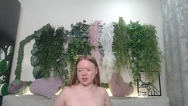 Snapshot of scyrim2 chatting on 03/22/25, 10:06 scyrim2 online show from 03/22/25, 10:06