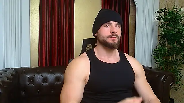 Snapshot of AdamJamesonn chatting on 03/05/25, 05:18 AdamJamesonn online show from 03/05/25, 05:18