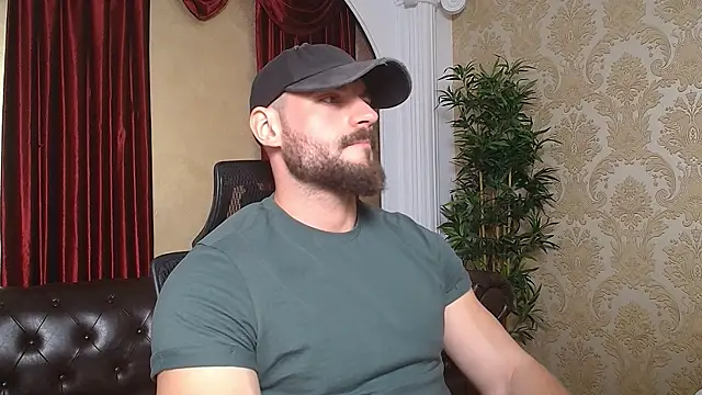 Snapshot of AdamJamesonn chatting on 03/20/25, 10:10 AdamJamesonn online show from 03/20/25, 10:10