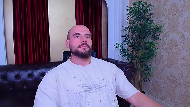 Snapshot of AdamJamesonn chatting on 09/14/25, 04:55 AdamJamesonn online show from 09/14/25, 04:55