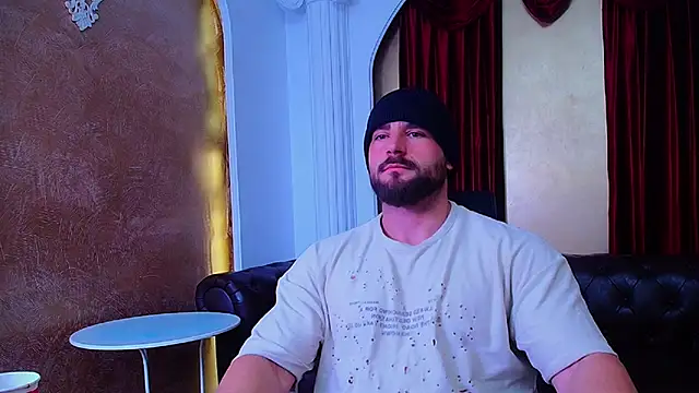 Snapshot of AdamJamesonn chatting on 10/18/25, 04:26 AdamJamesonn online show from 10/18/25, 04:26