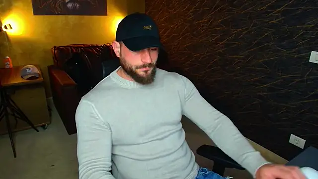 Snapshot of AdamJamesonn chatting on 05/01/26, 05:12 AdamJamesonn online show from 05/01/26, 05:12