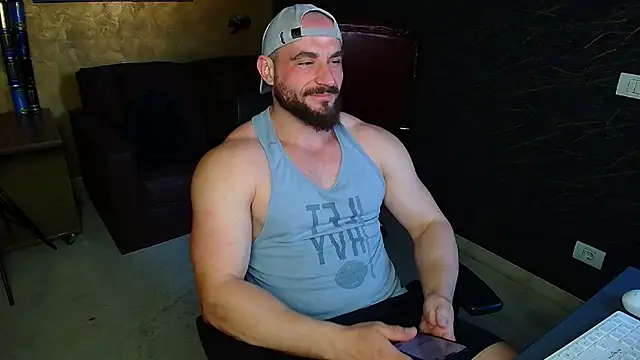 Snapshot of AdamJamesonn chatting on 05/16/26, 05:04 AdamJamesonn online show from 05/16/26, 05:04