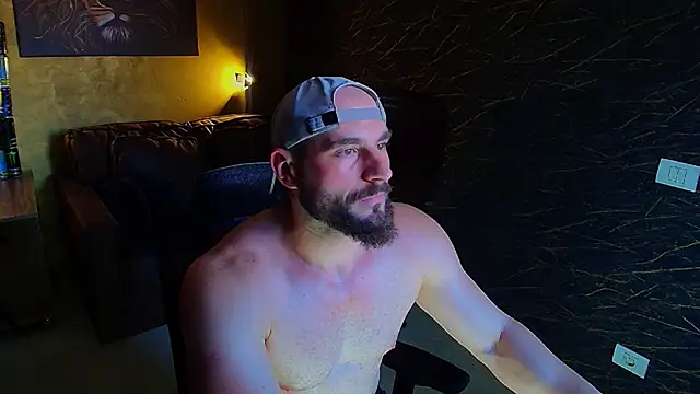Snapshot of AdamJamesonn chatting on 05/16/26, 10:36 AdamJamesonn online show from 05/16/26, 10:36