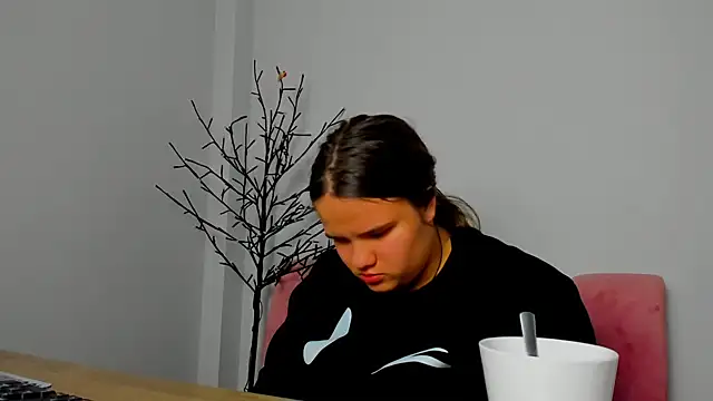 AdeleCruz online show from 03/16/25, 04:23