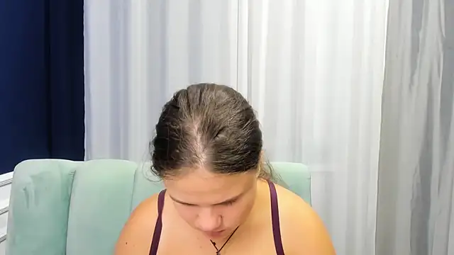 AdeleCruz online show from 09/10/25, 12:05