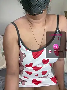ArathyNambyarMallu online show from 06/07/26, 11:30