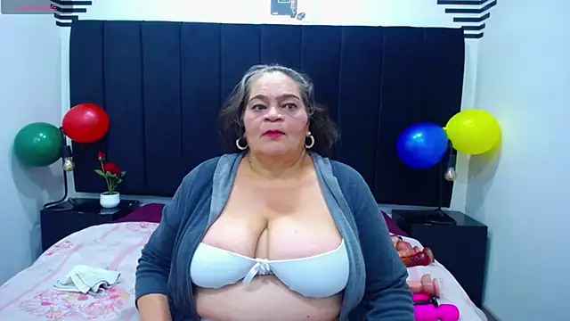 VickyBoobss online show from 10/23/25, 08:07